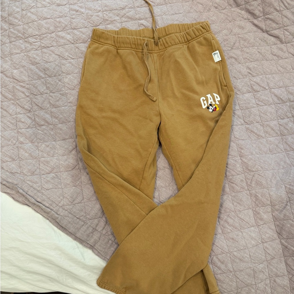 GAP x Disney Tan Fleece Sweatpants